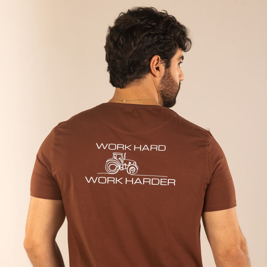 Camiseta Work Hard Work Harder